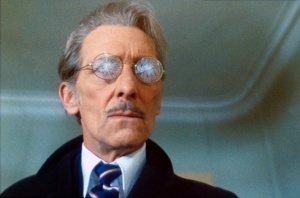 Peter Cushing should have gone to Specsavers.